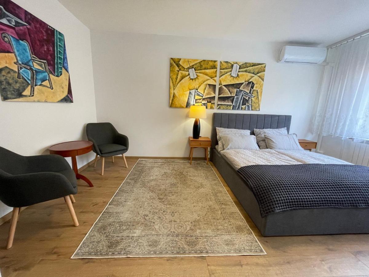 Le Petit Leisure Appartement Boedapest Buitenkant foto